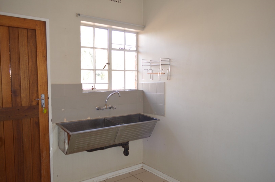 5 Bedroom Property for Sale in Flamwood North West